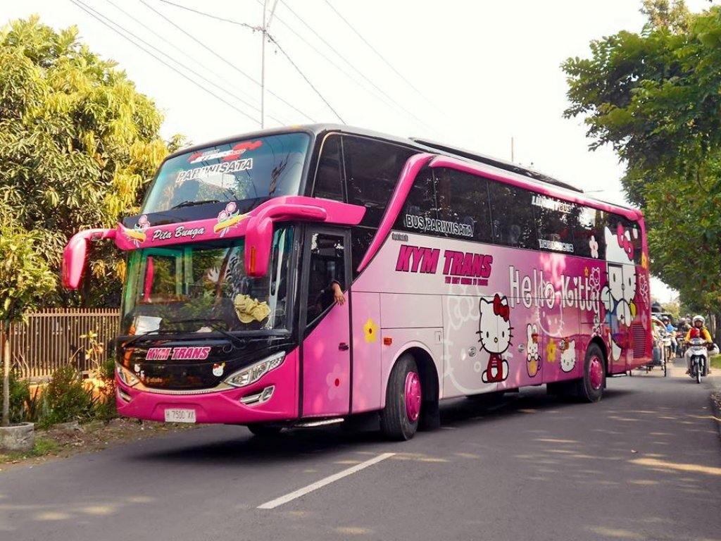 Bus Pariwisata Trans Surabaya murah 2016